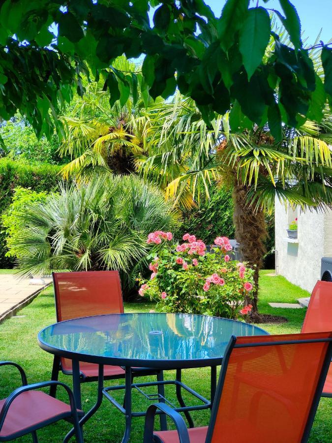 Вілла Gite Pause Au Jardin Saint-Branchs Екстер'єр фото